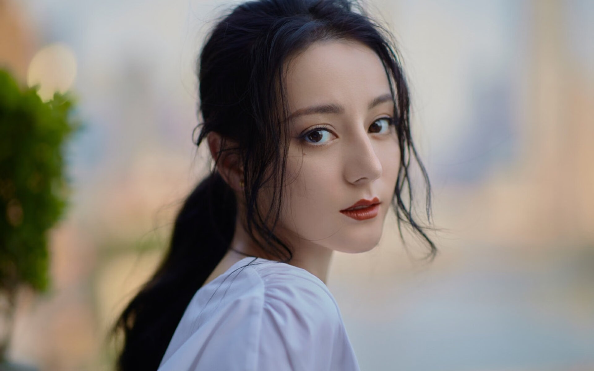 体育产业转型升级背景下人才培养机制研究,简述体育产业转移的形式与路径