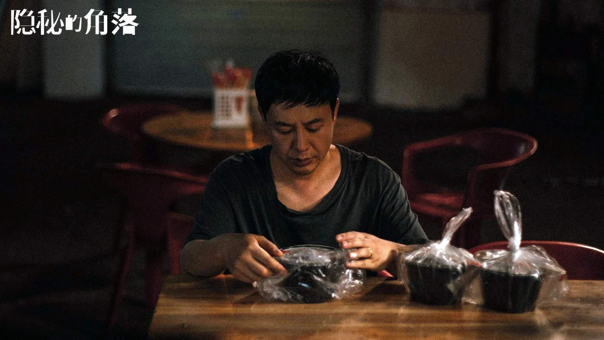 游泳锦标赛男子蛙泳决赛上演逆转好戏，全国男子蛙泳历届冠军