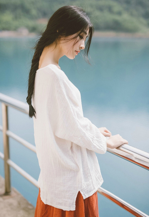 “胡利安·门德斯的出色表现和技术创新,成就阿根廷美洲狮队未来之星”