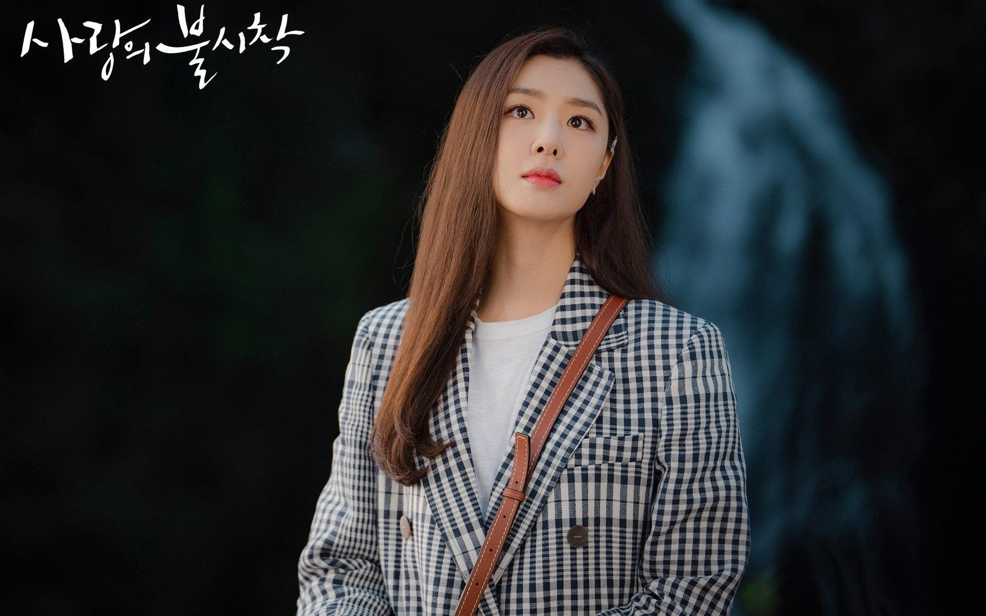 欧洲杯战术变革:套路多变,每场都精彩!,欧洲杯战记