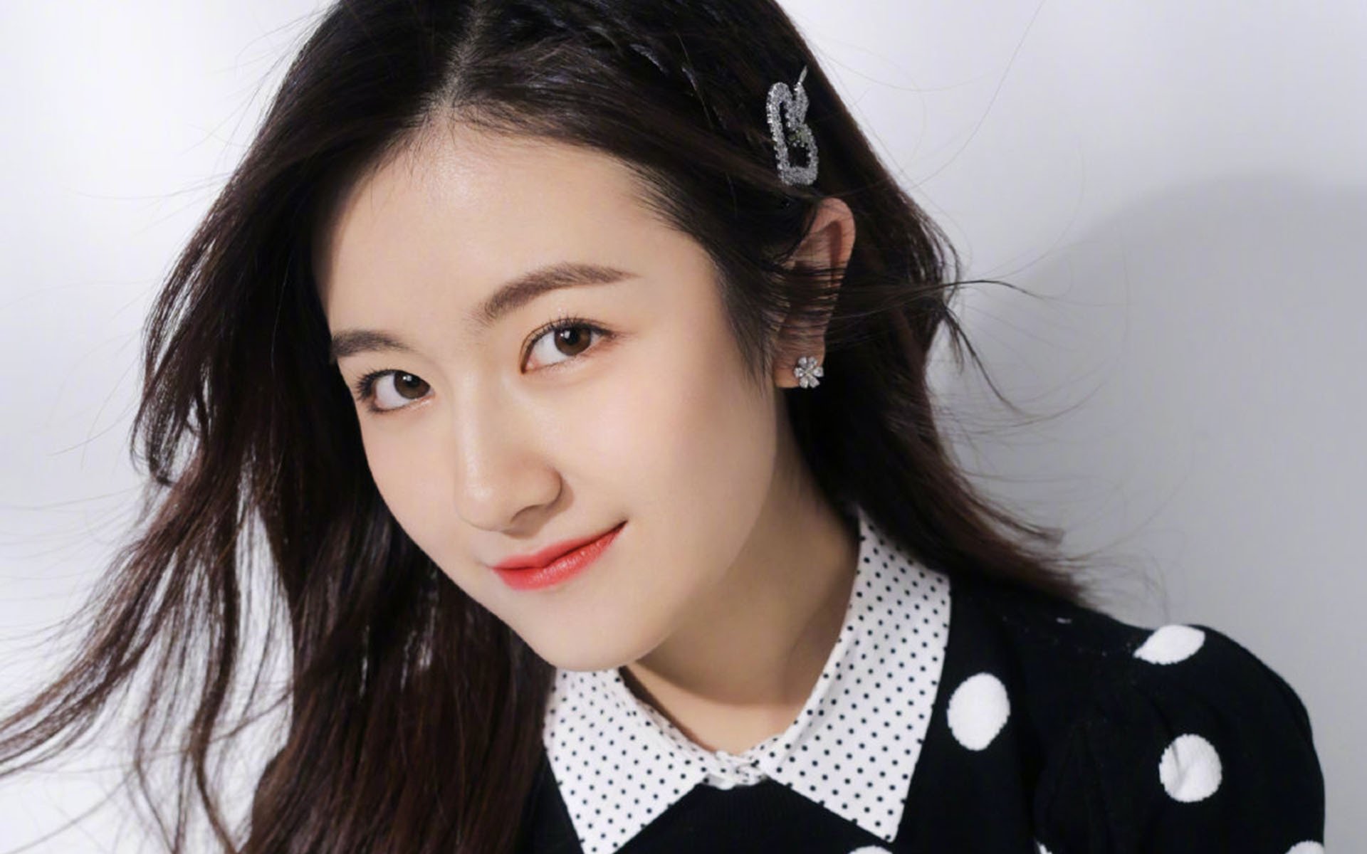 鹈鹕主场灯光系统升级比赛体验显著改善，鹈鹕主场球馆名称